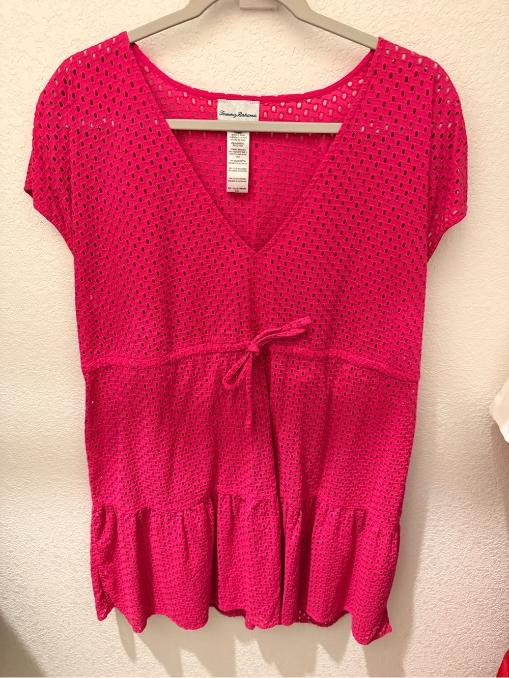 Luke New Tommy Bahama Bright Pink Eyelet Tunic with V-Neck